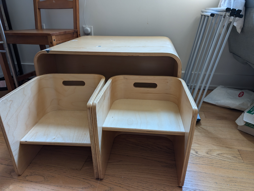 toddler table and chairs - photo 2
