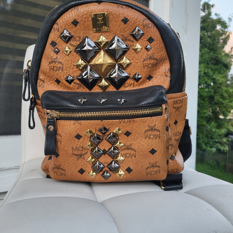 MCM backpack thumbnail
