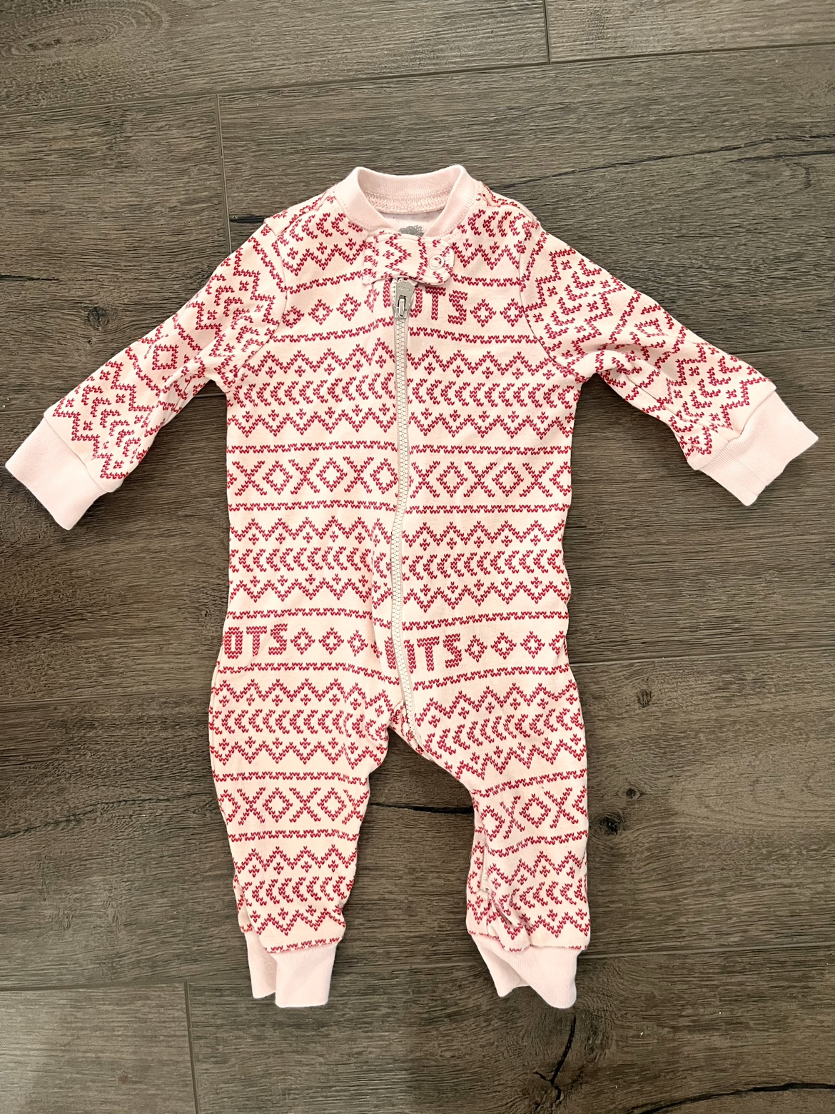Roots baby outfit thumbnail