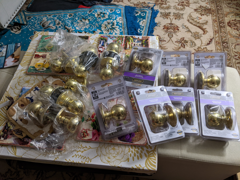gold door knobs thumbnail