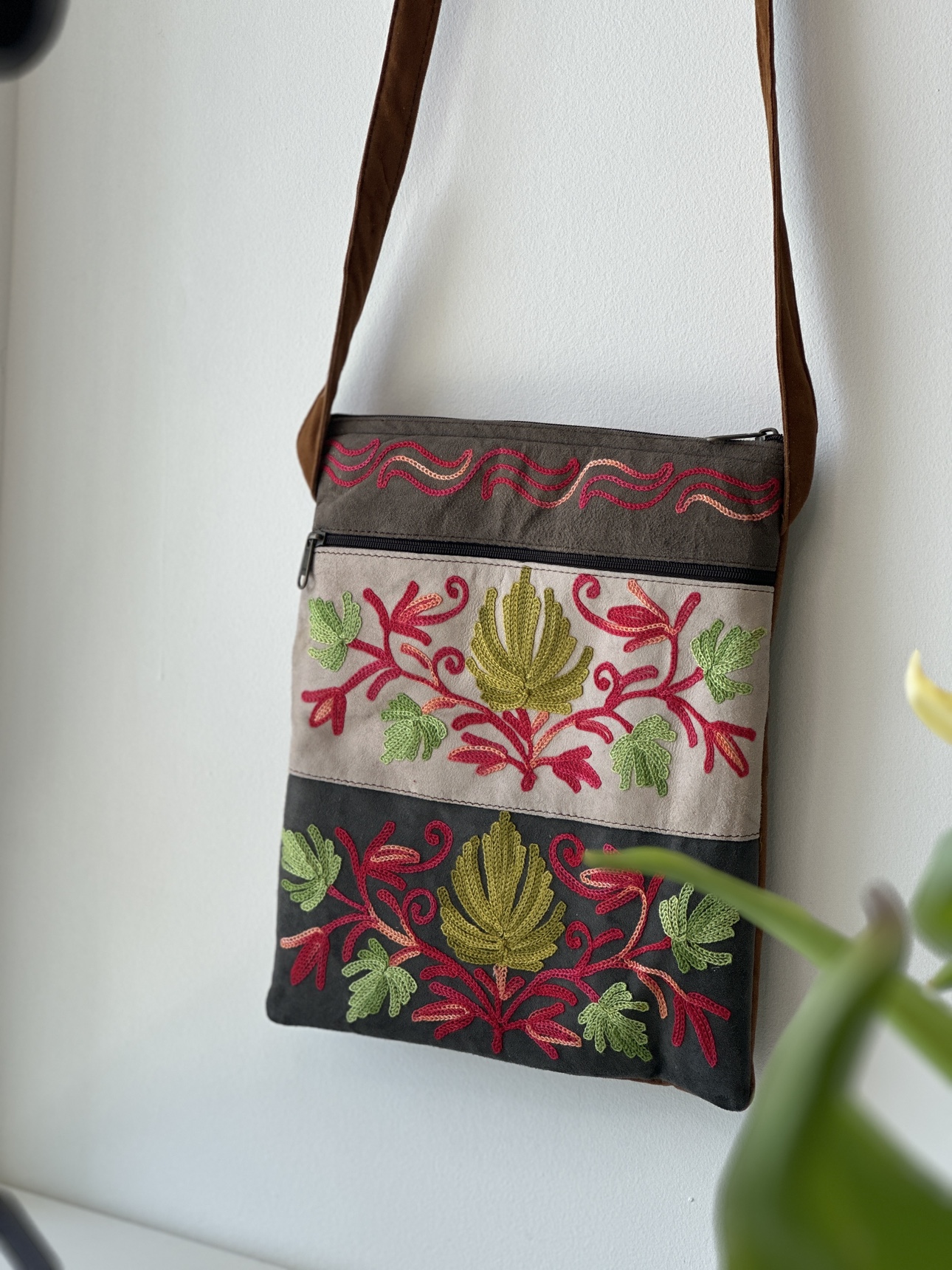Handcrafted Kashmiri embroidered small sling bag