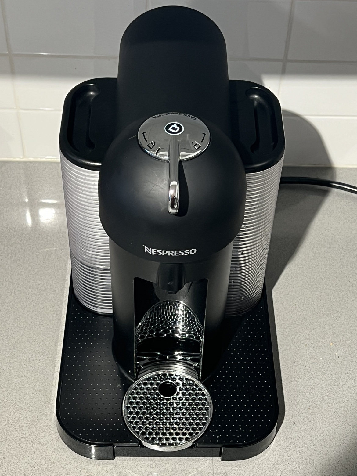 Nespresso Vertuo Coffee Machine - photo 2