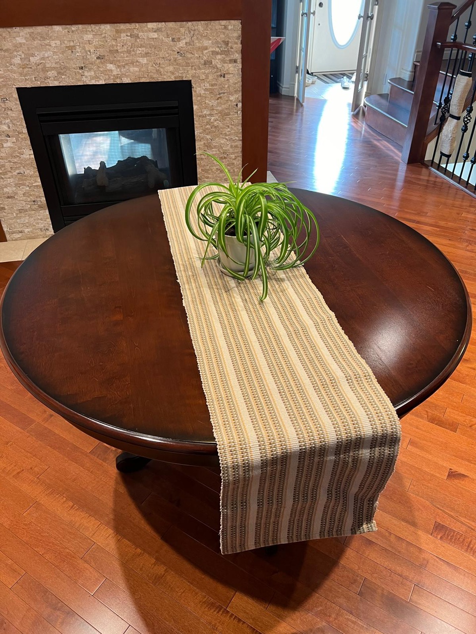 Solid wood dinning table with extension
