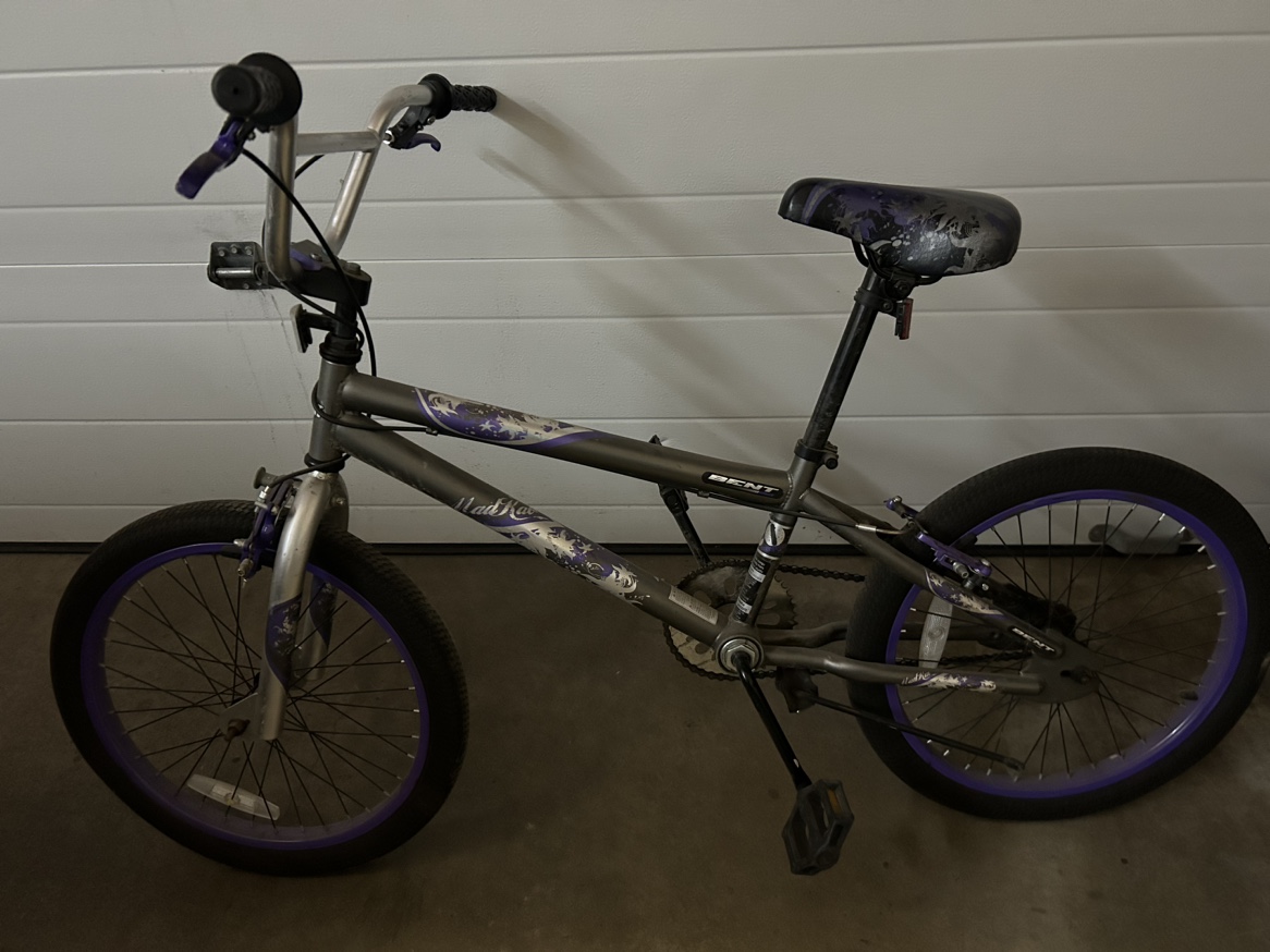 BENT MADKAT BMX BIKE
