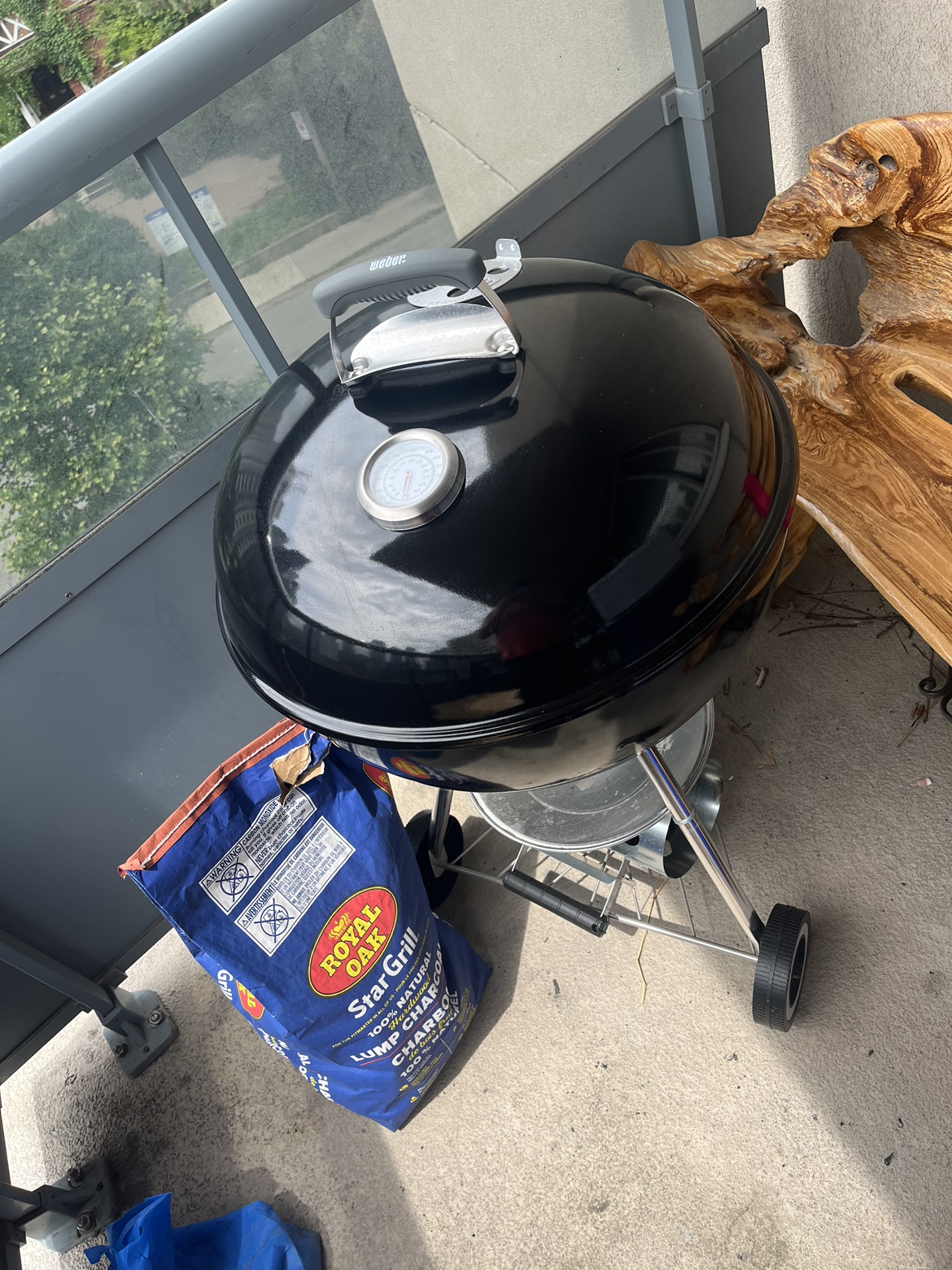 Week old Weber bbq 22” smoker & chimney - photo 3