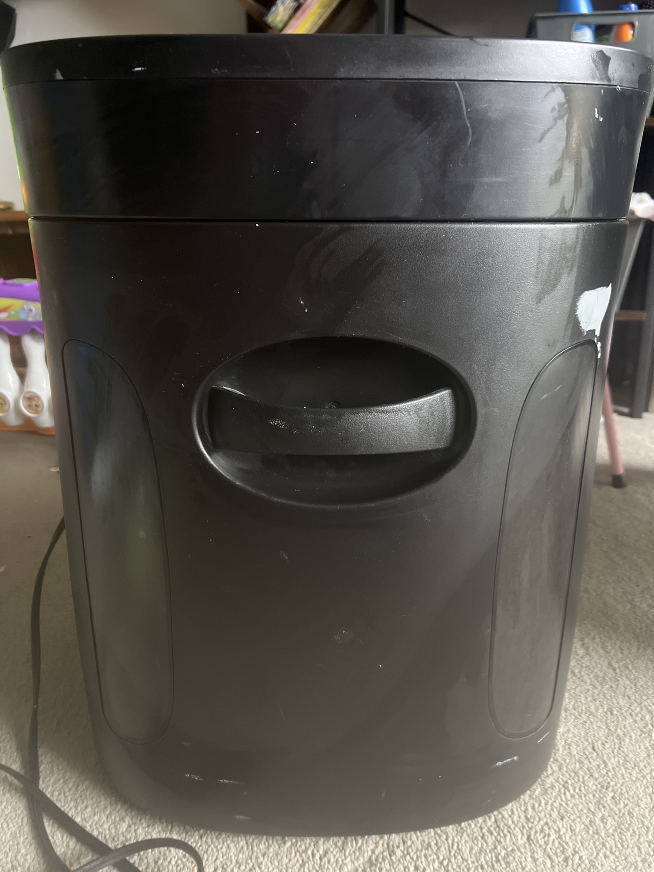 12 sheet crosscut shredder - photo 2