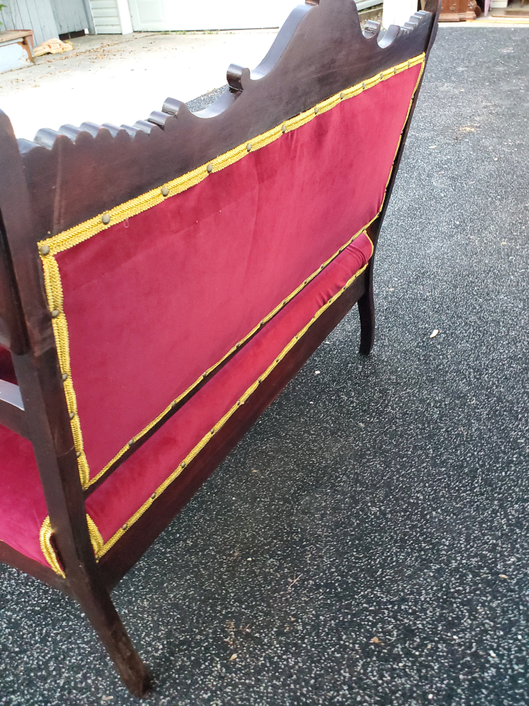burgandy atique velvet settee - photo 4