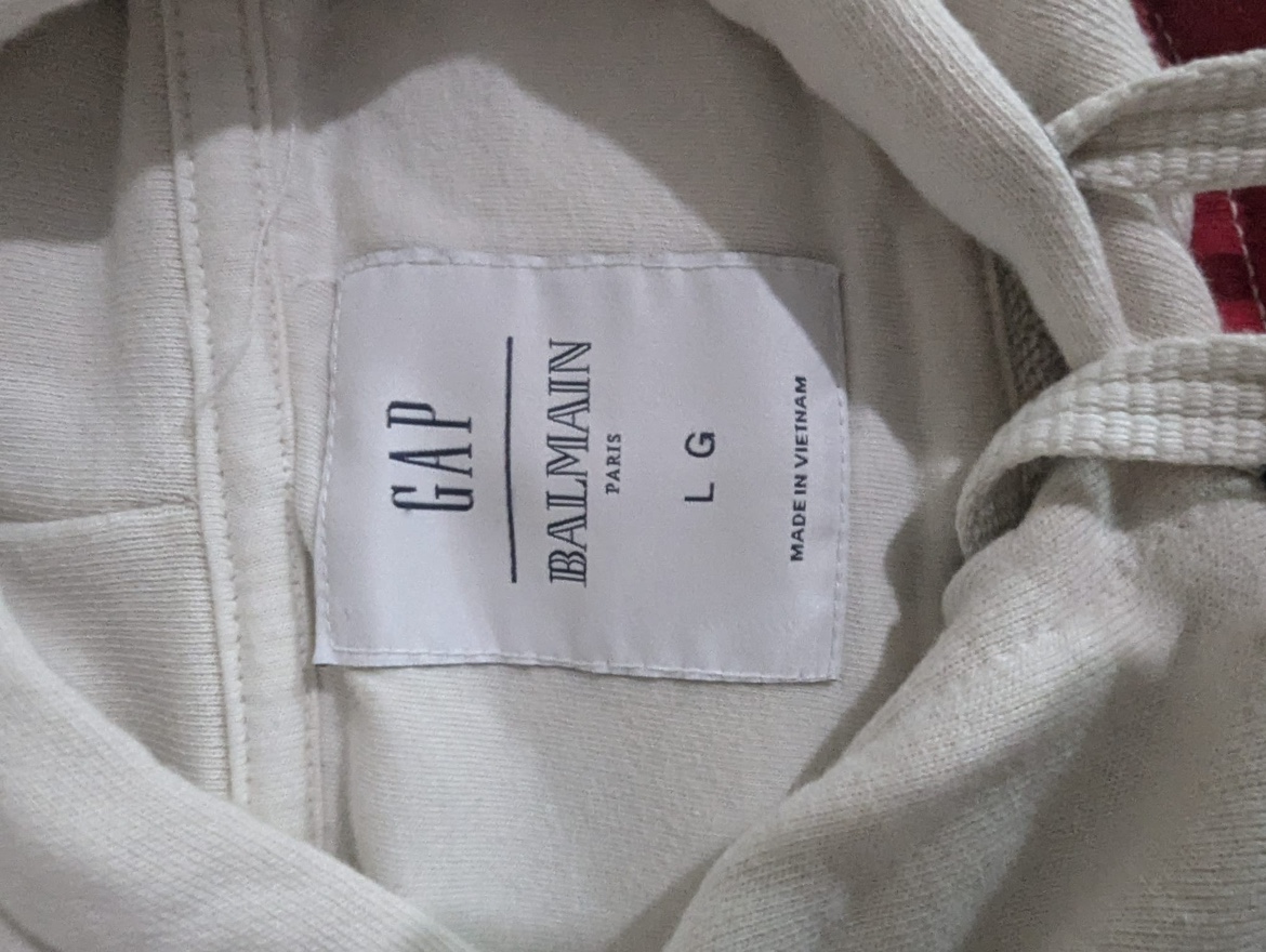 Gap x Balmain GQ Edition Hoodie - photo 3