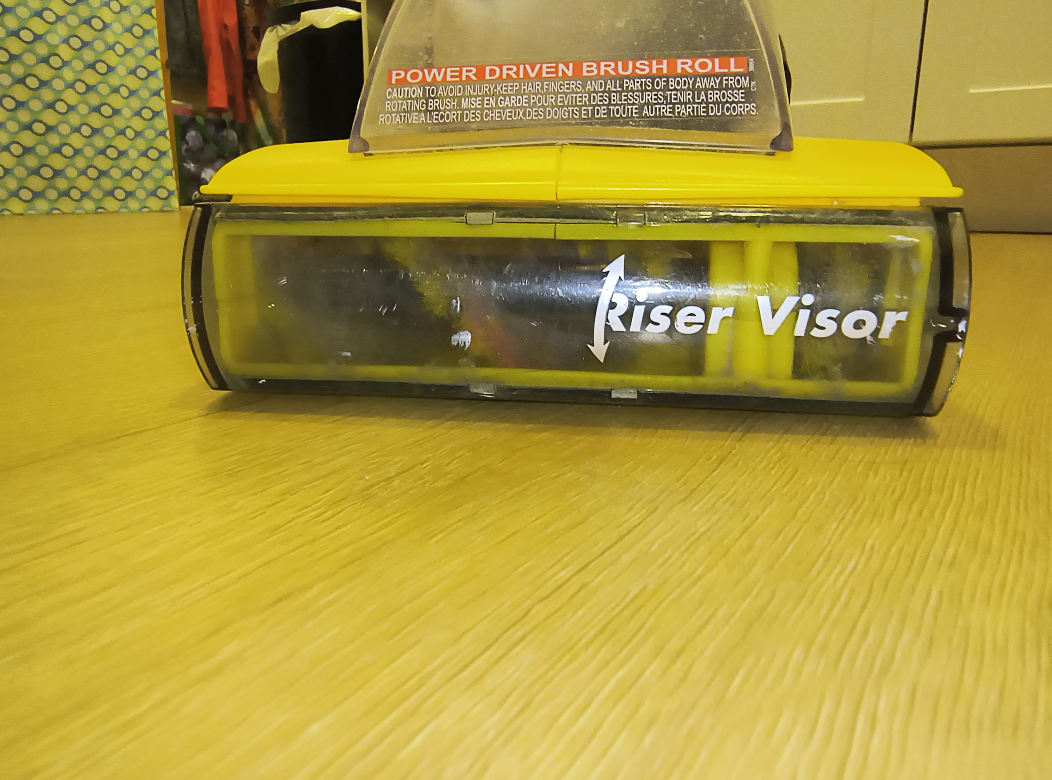 EUREKA EASYCLEAN Handheld Vacuum - photo 2