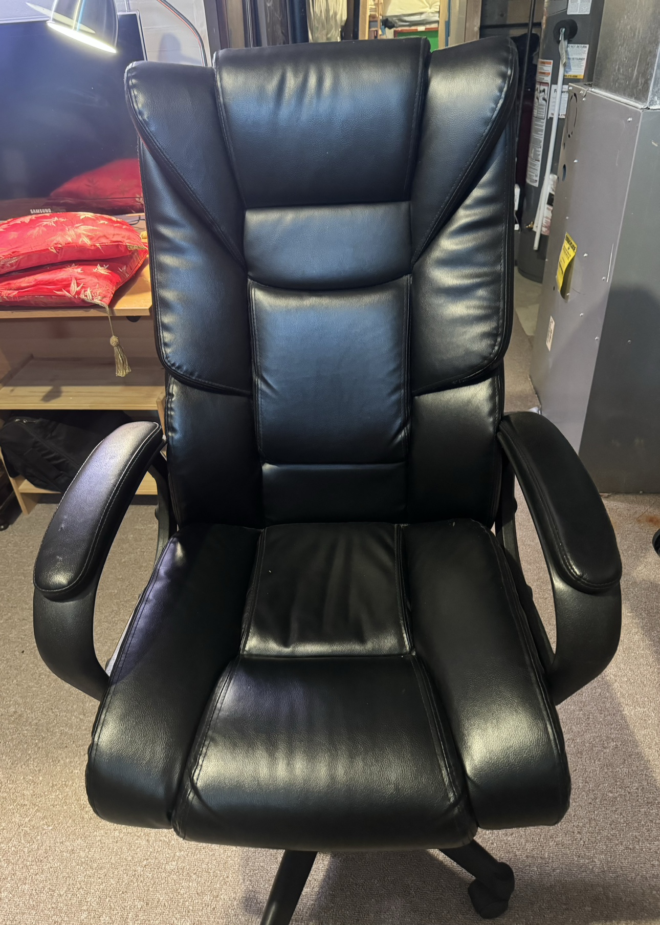 Leader office chair