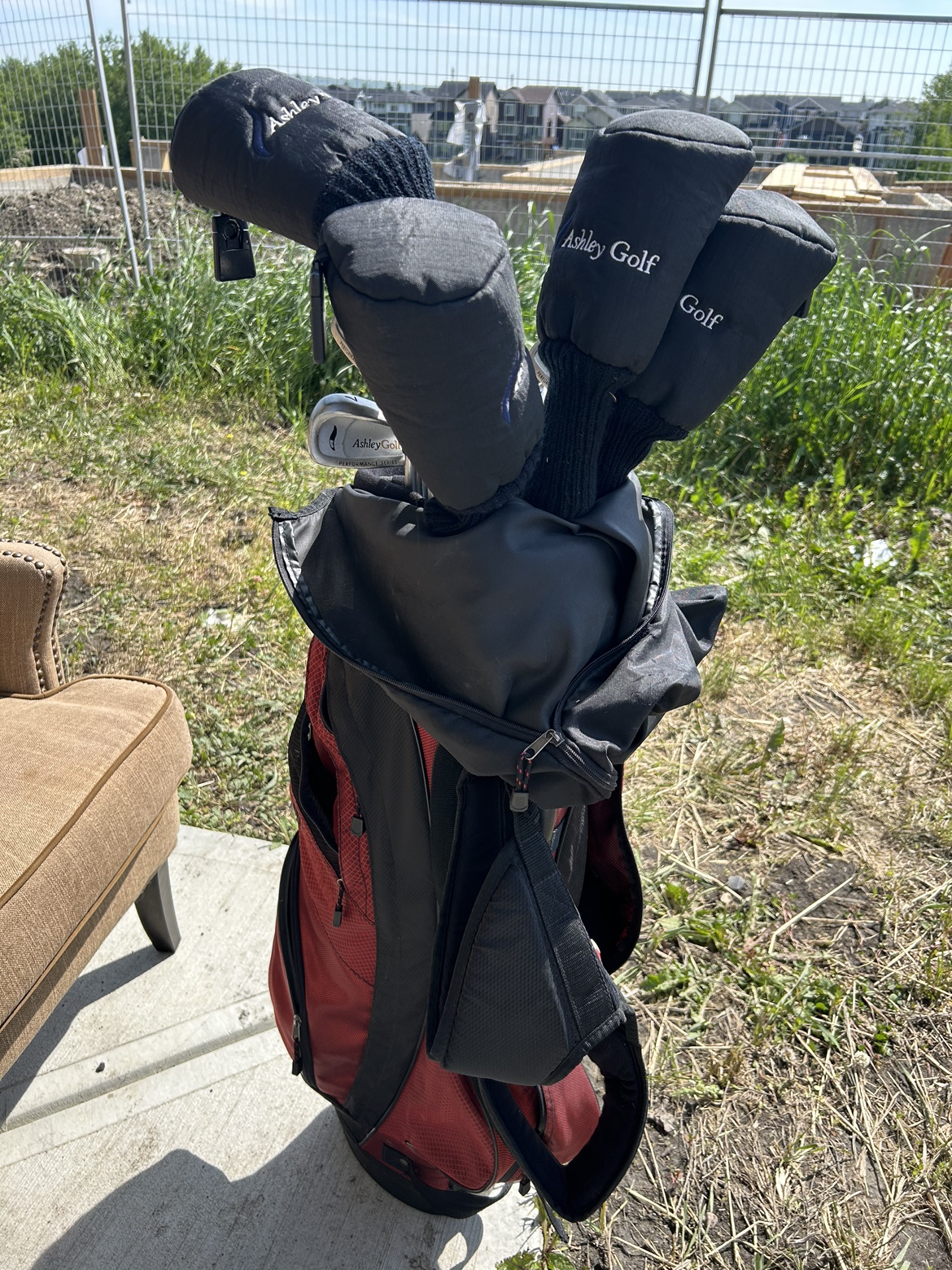 Ashley Golf Right-Handed Golf Set