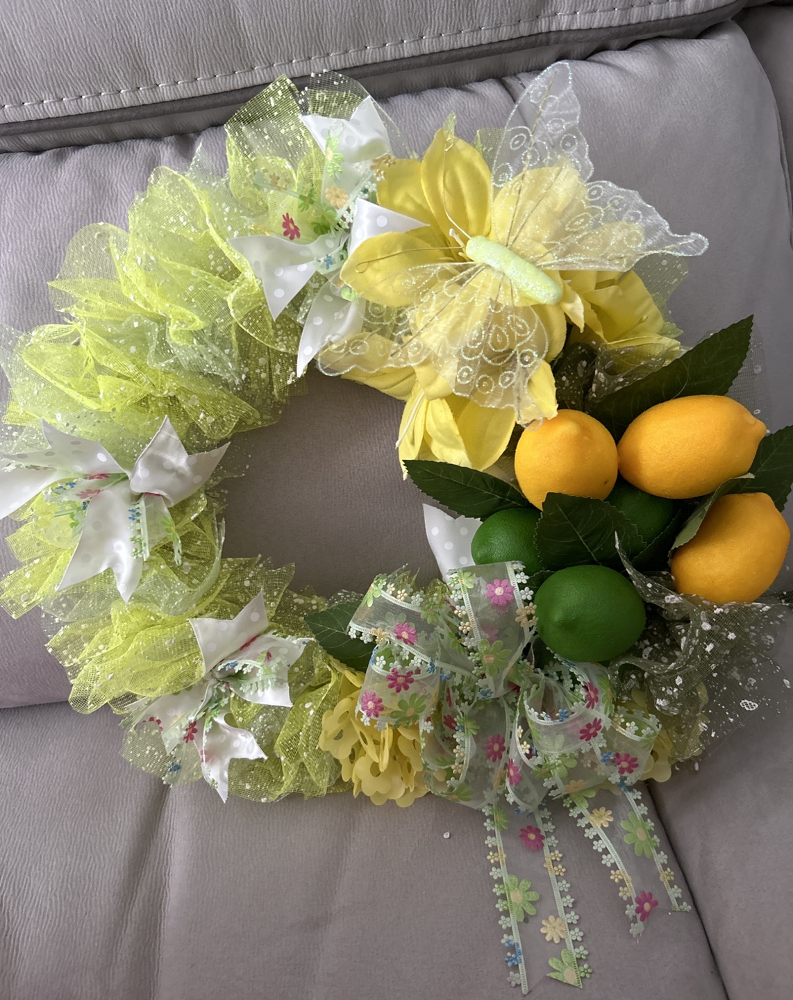 14inch Lemonade Hand Made Wreath thumbnail