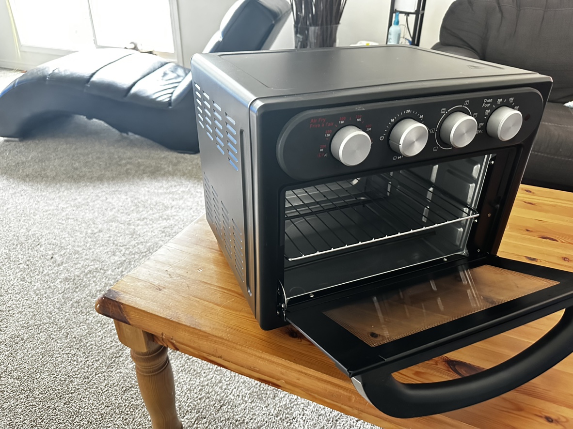 Air fryer toaster oven
