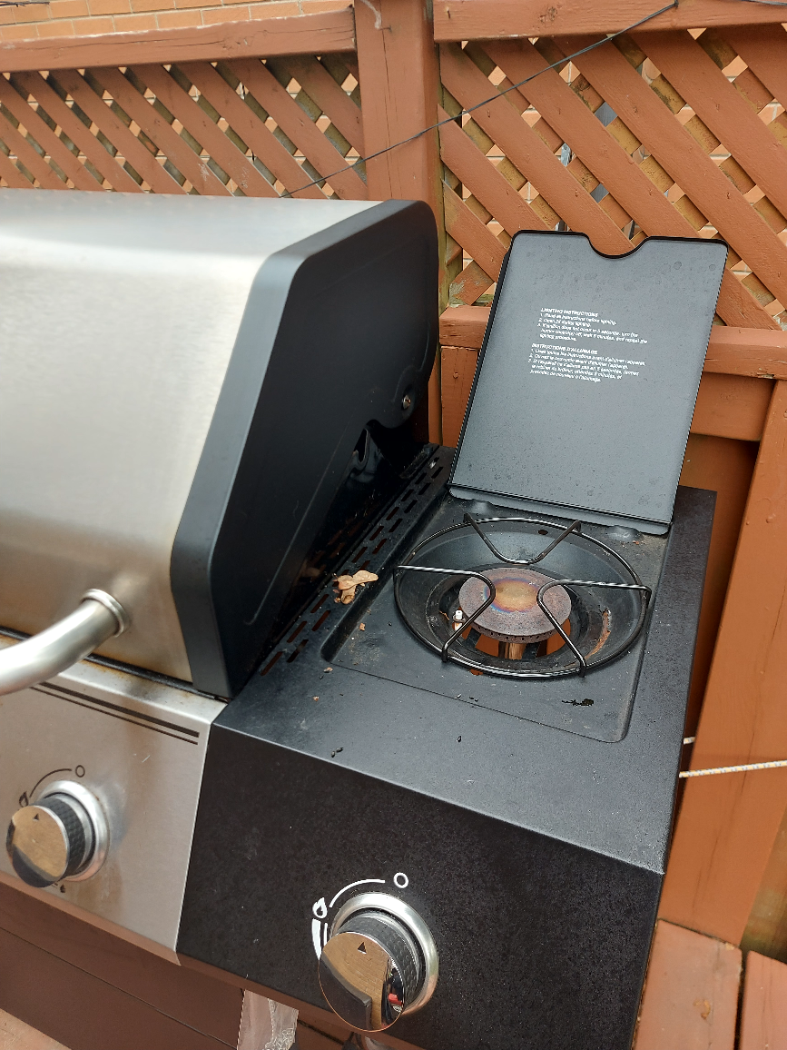 used BBQ grill ....pending image indicator(3)