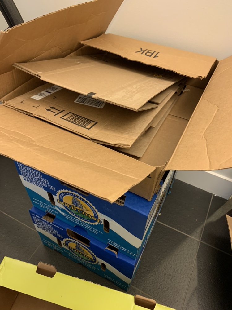 Moving boxes - photo 2