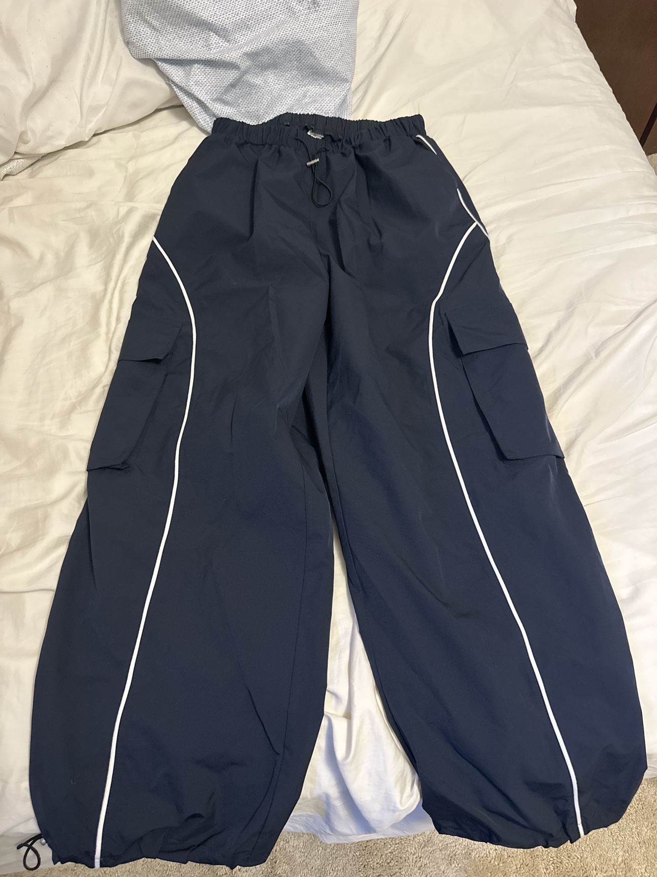 Cargo pants thumbnail