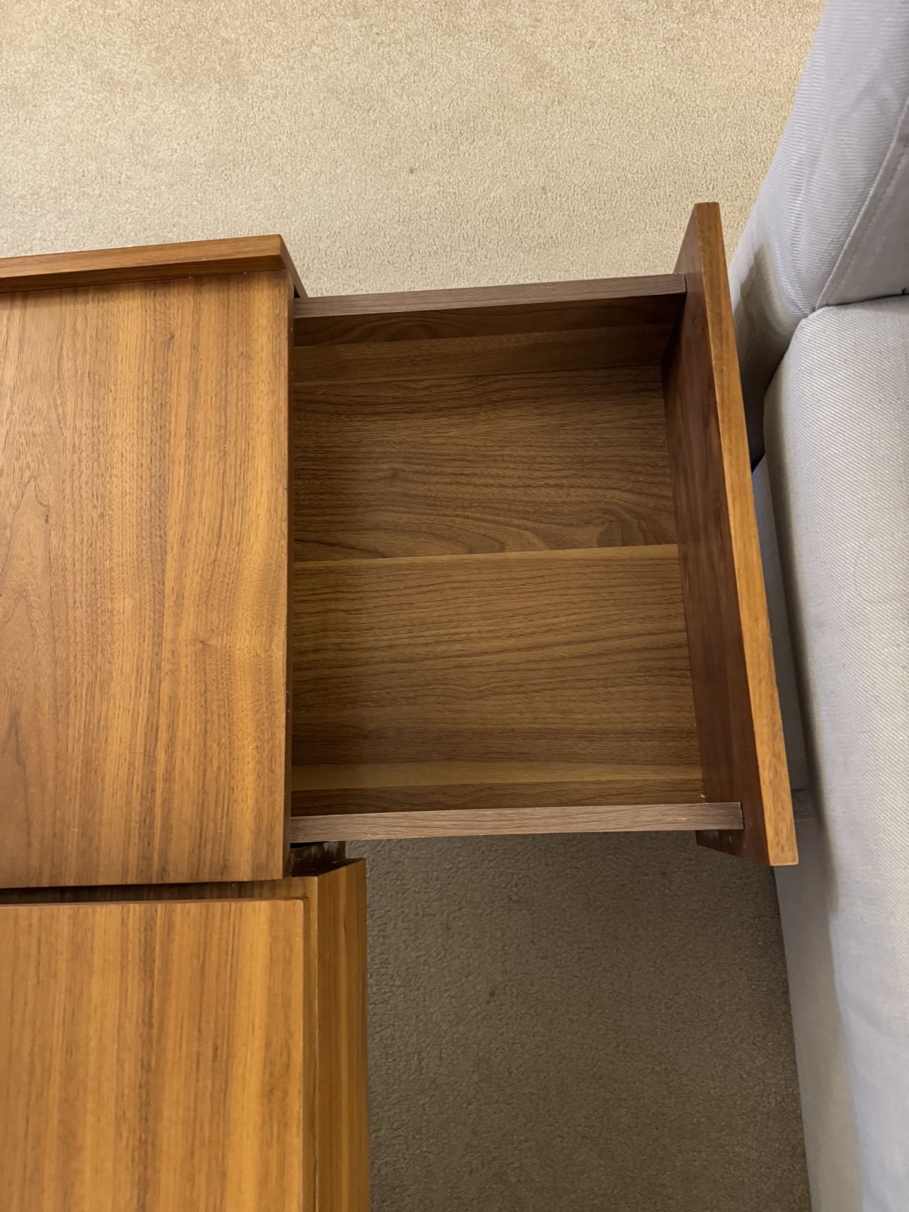 Lacquered lift-top storage coffee table - photo 5