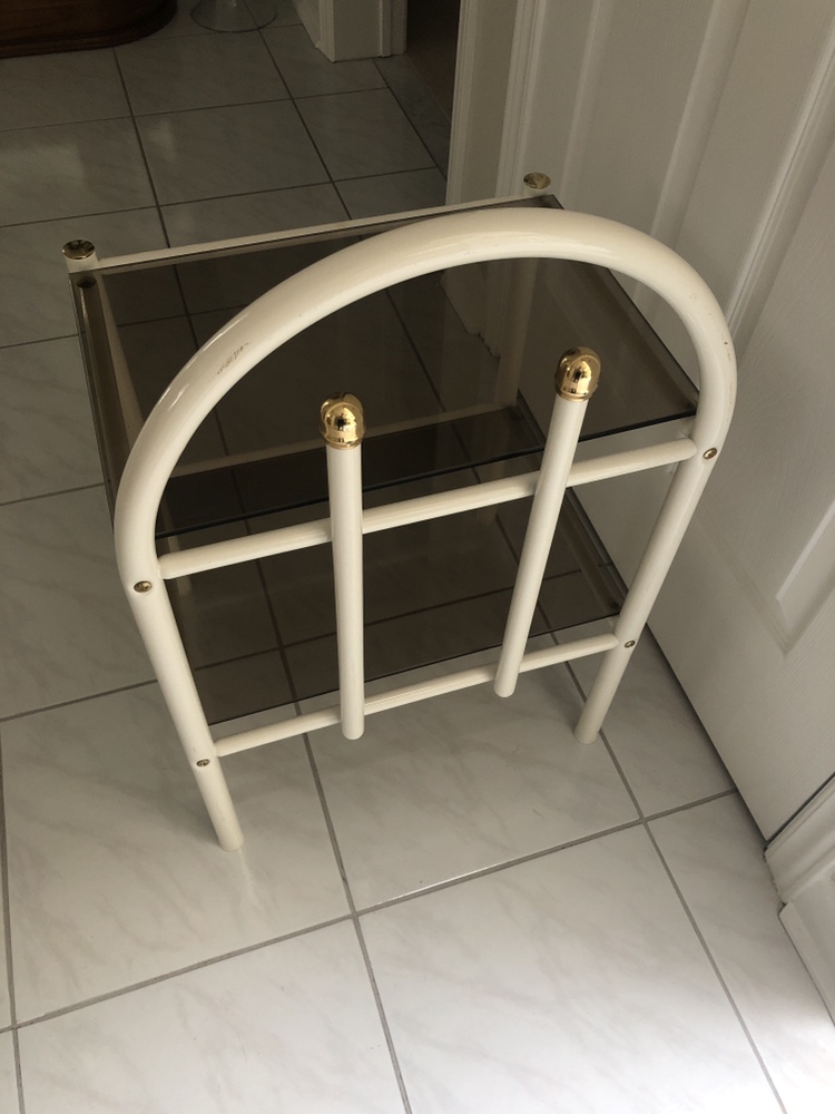 Glass end table image indicator(3)