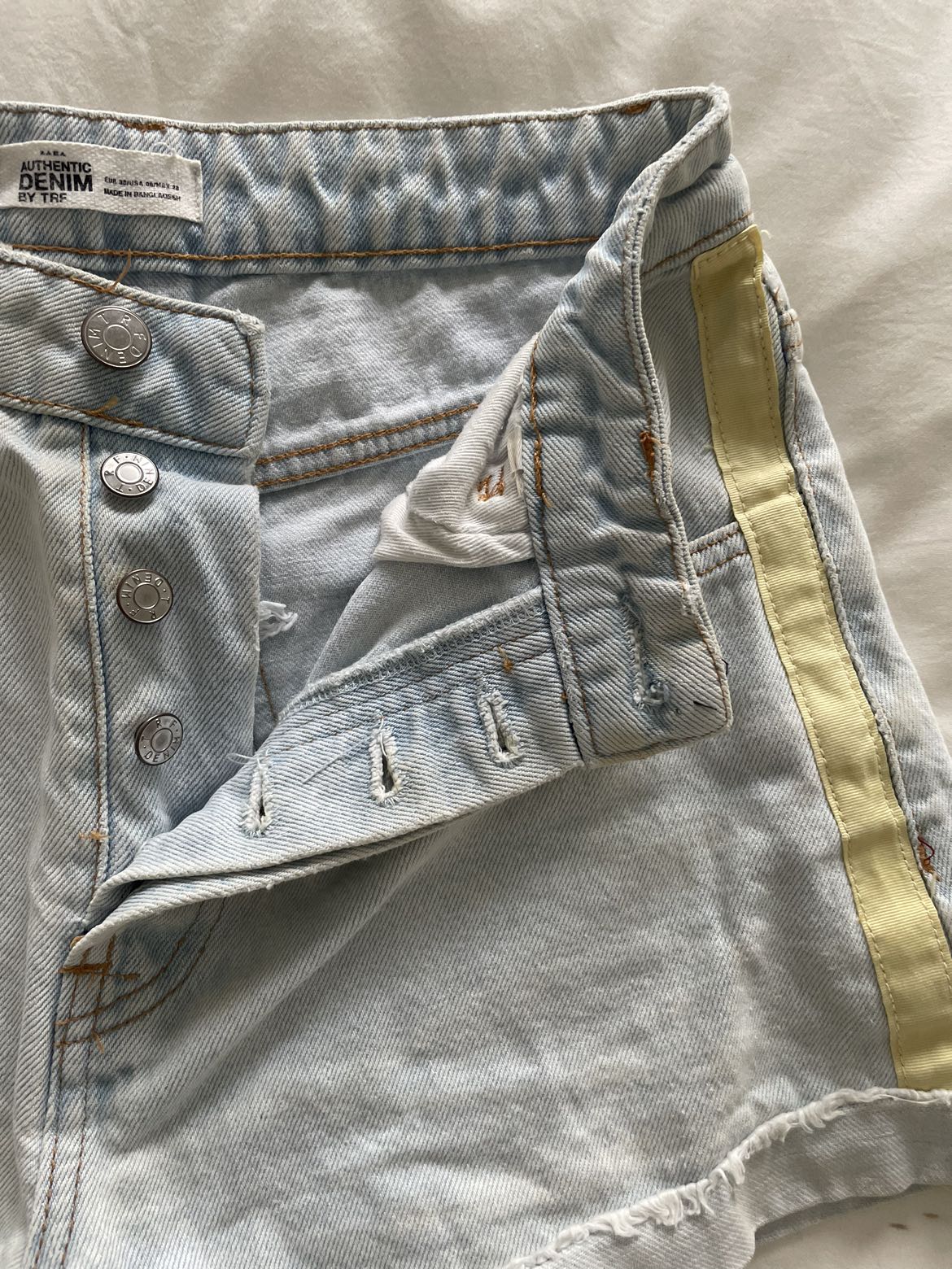 Zara denim shorts image indicator(3)