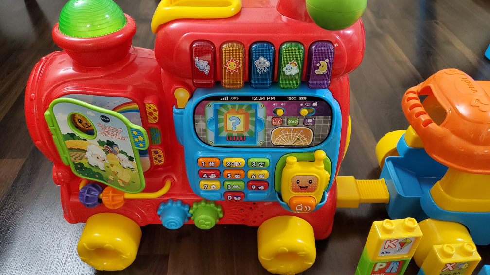 VTech Sit-to-Stand Ultimate Alphabet Train - photo 2