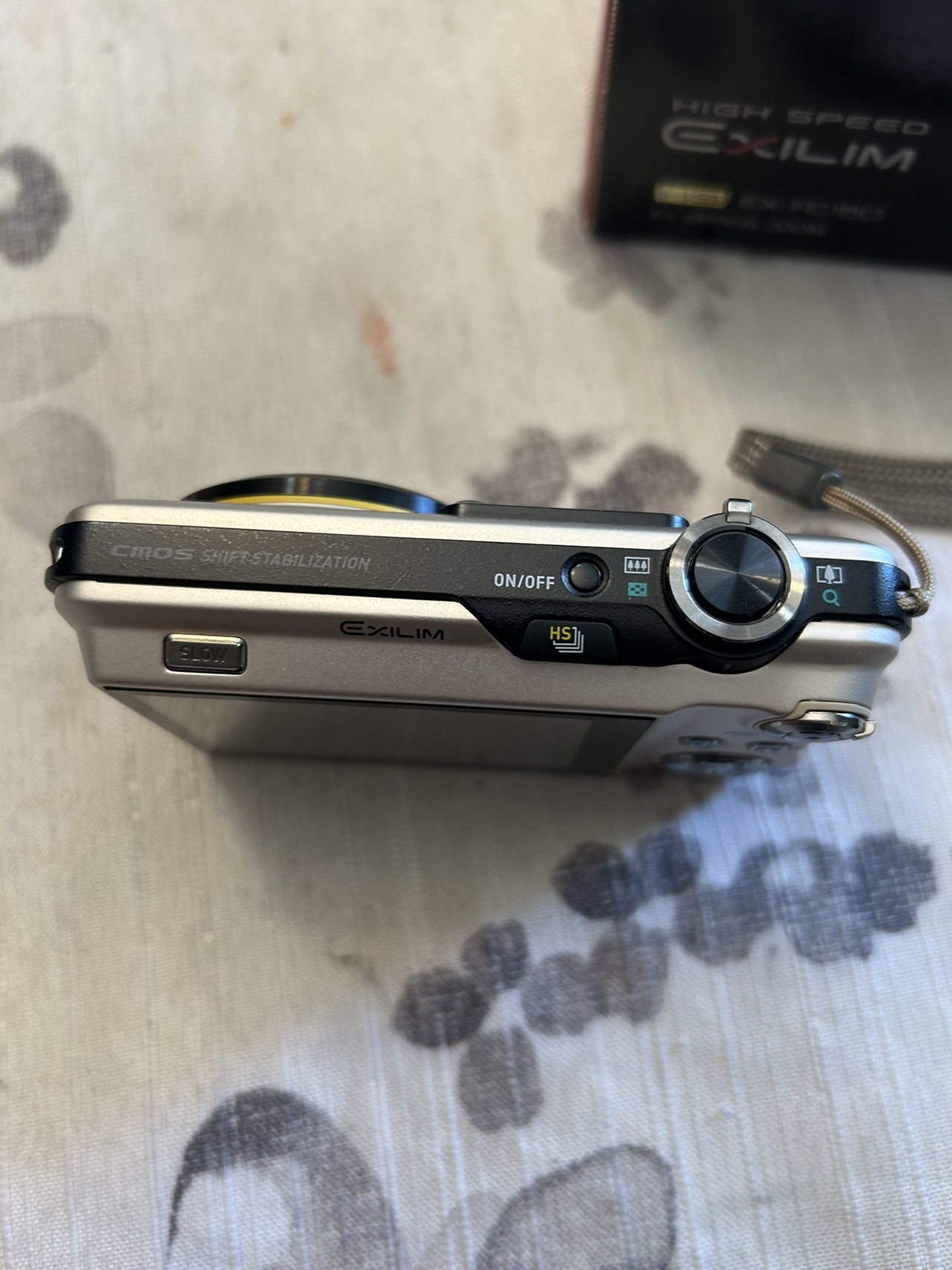 Casio Exilim Ex-fc150 High Speed Slim Camera Gold with 10.1 MP image indicator(4)