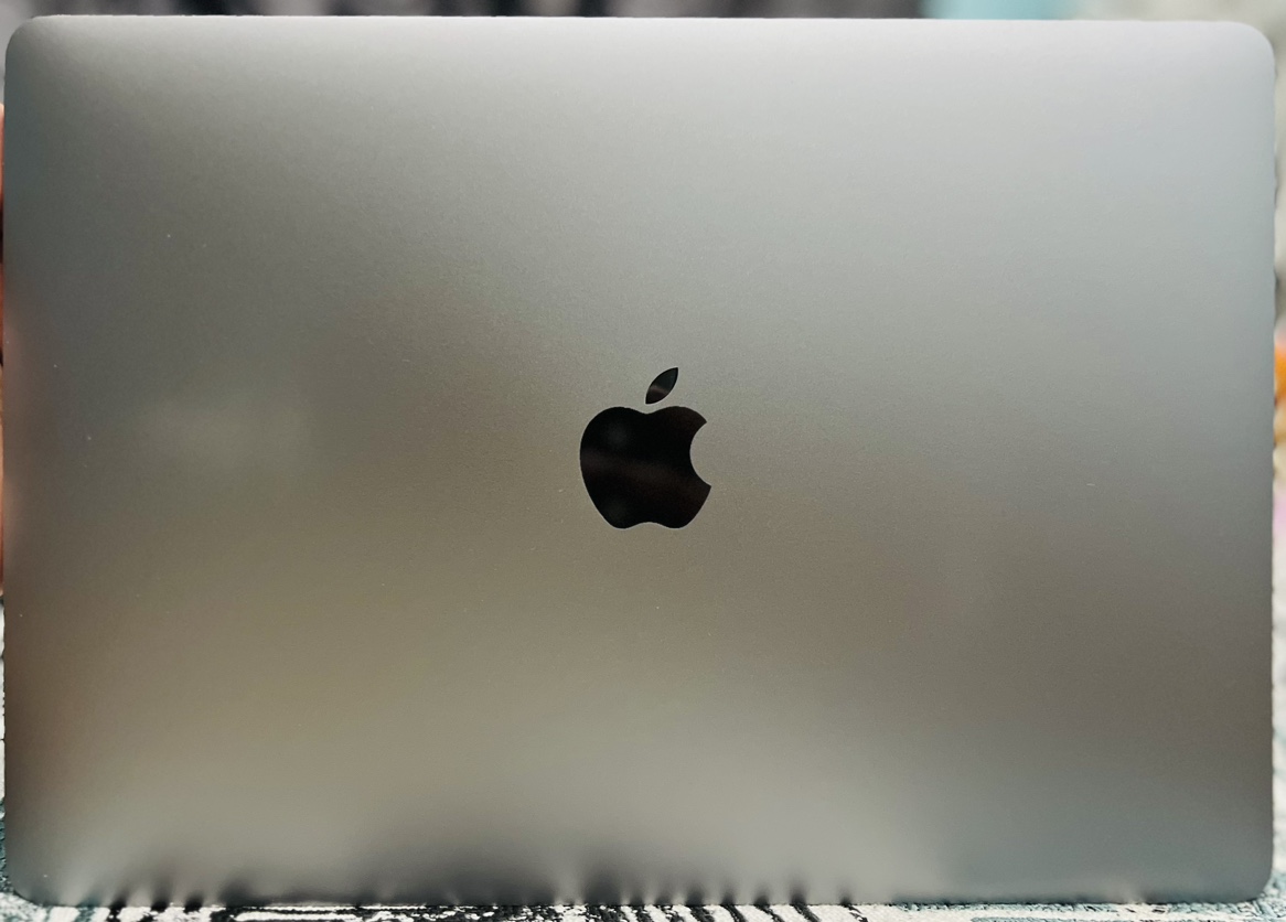MacBook Pro 2019 with touch bar - photo 3
