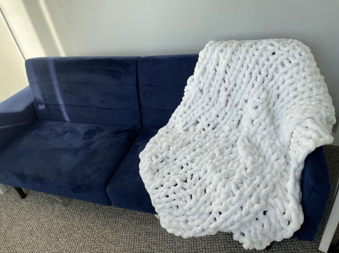 Lucid Comfort 74’ velvet square arm sleeper - photo 3