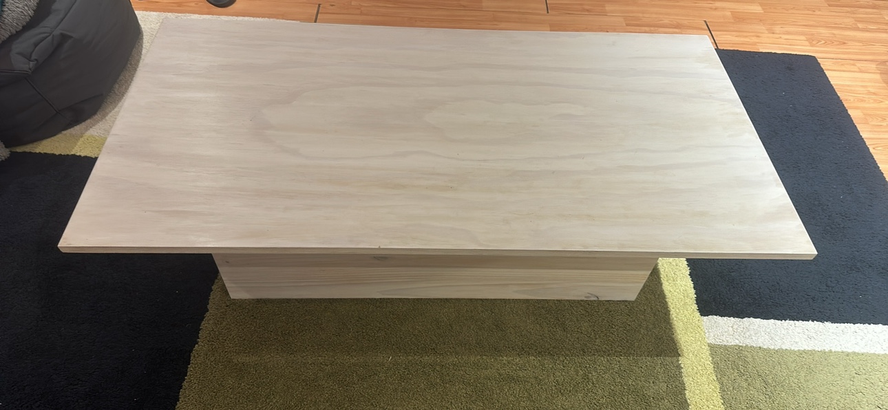 Coffee table 4x2