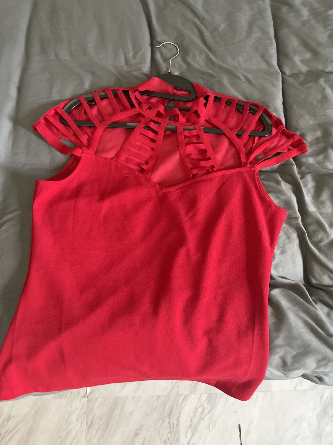 Red top - photo 3