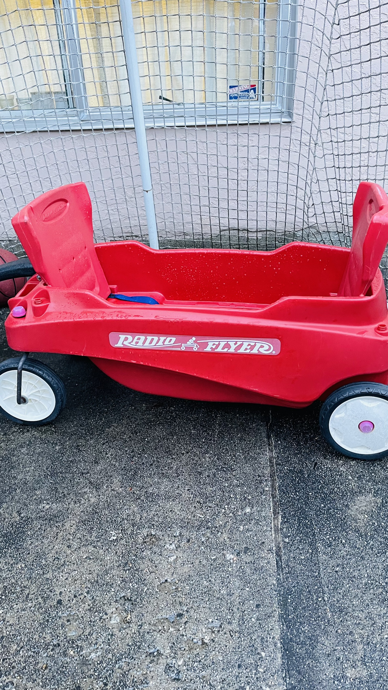 Radio Flyer Wagon