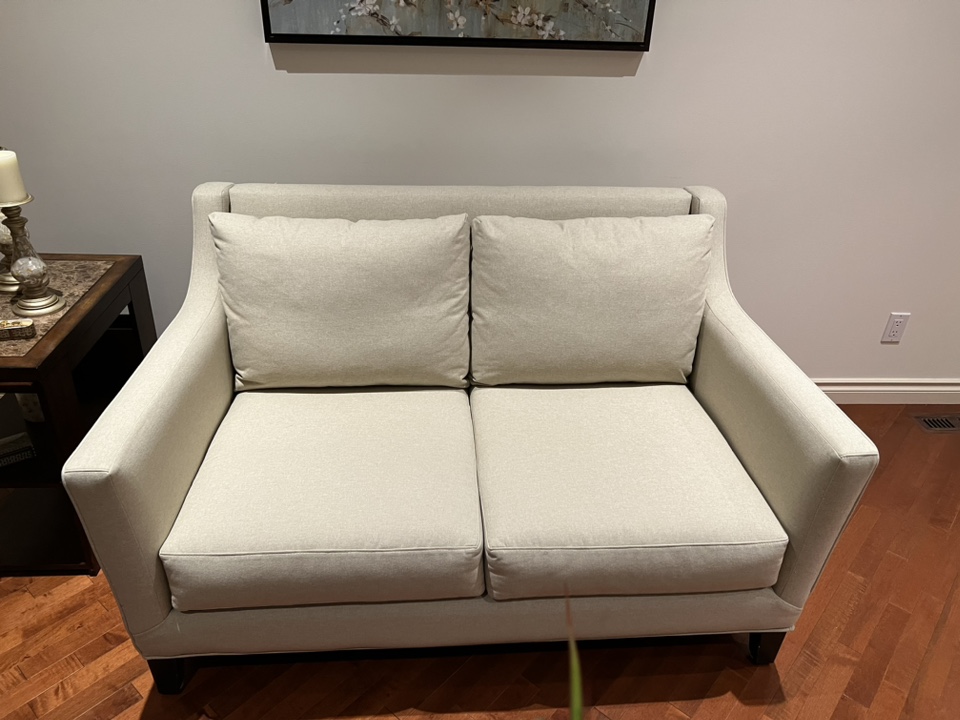Love seat sofa - photo 2