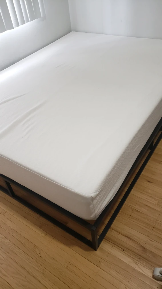 Queen sized foam mattress and frame image indicator(3)