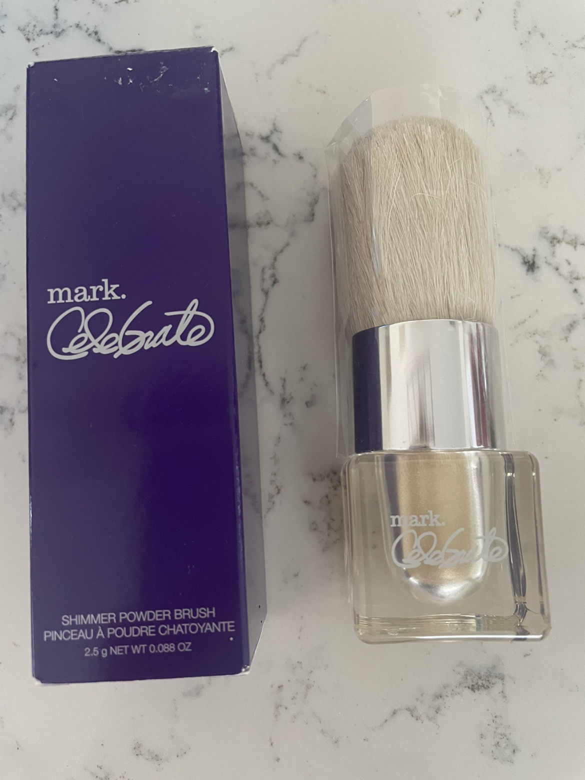 Mark Celebrate Shimmer Powder Brush