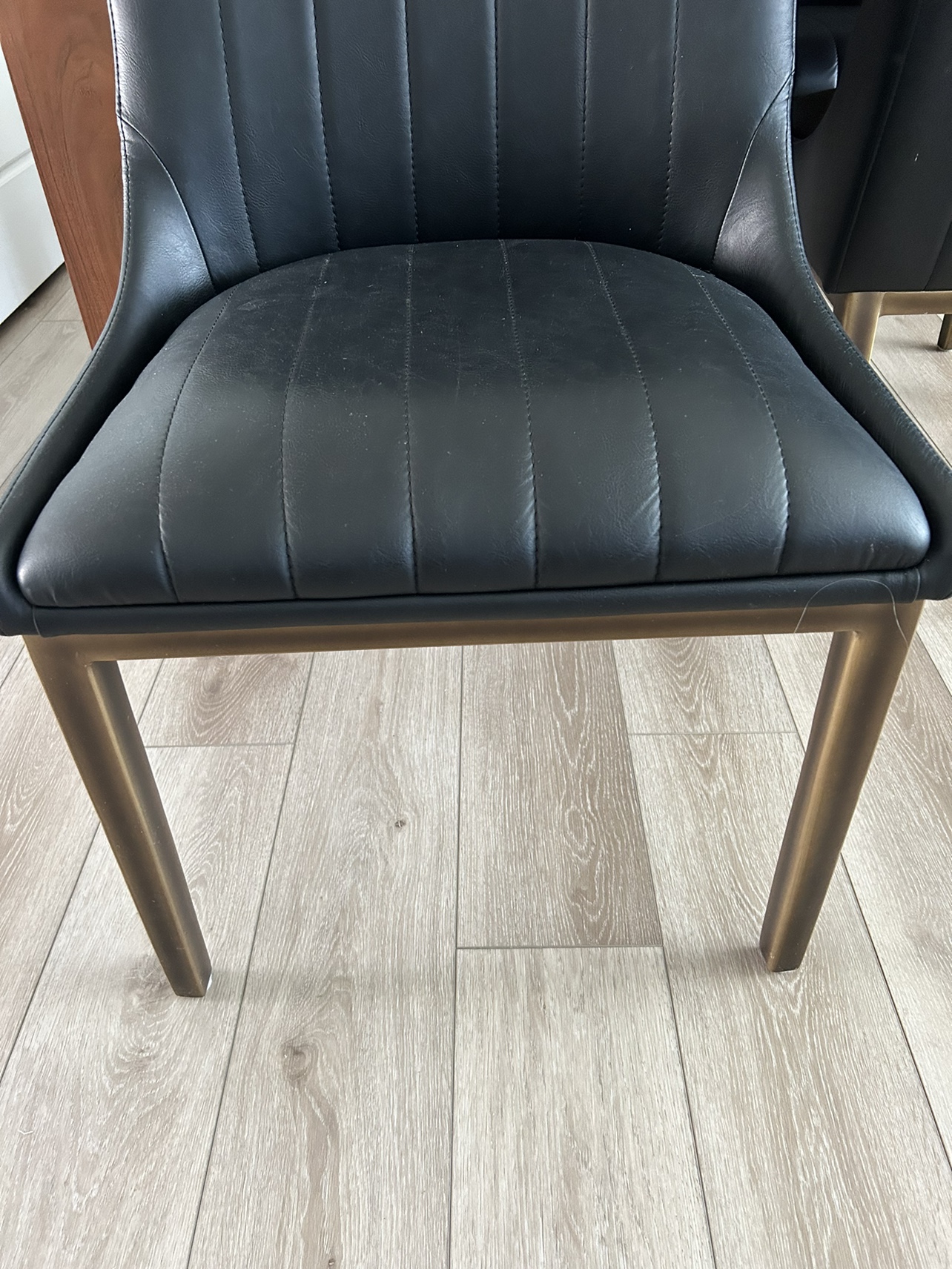 Solid Wood Dining Table and Four Chairs - photo 5