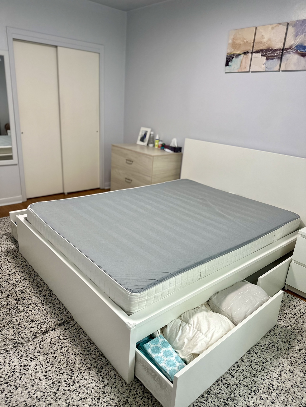 Ikea Queen MALM bed frame with storage and mattress - photo 3
