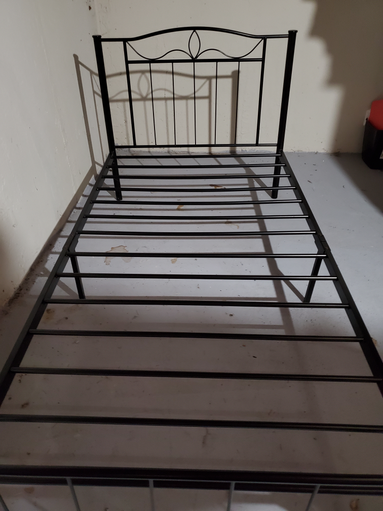 Twin bed - photo 2