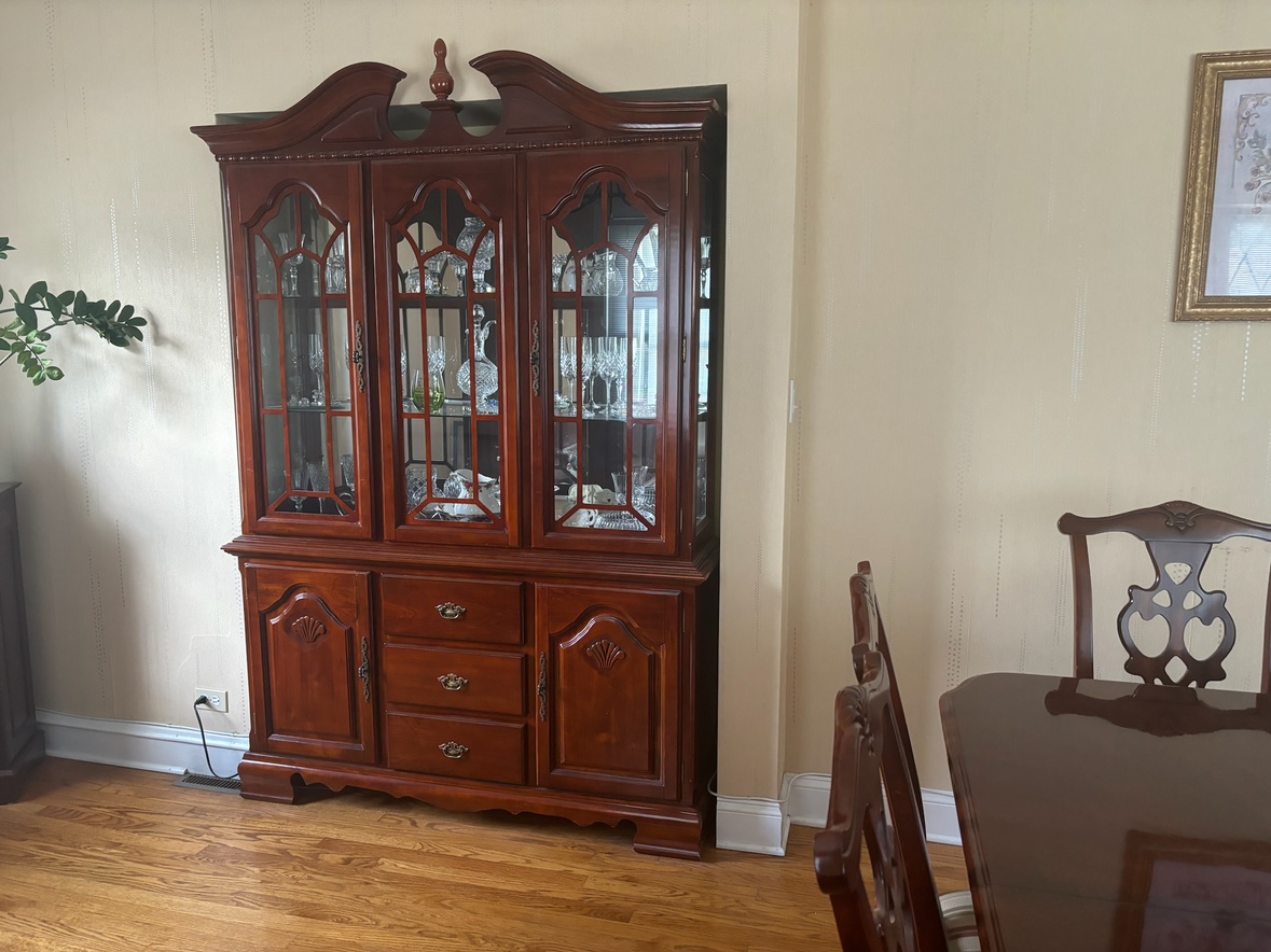 Wood Table and 6 dining chairs along with Hutch. - photo 2