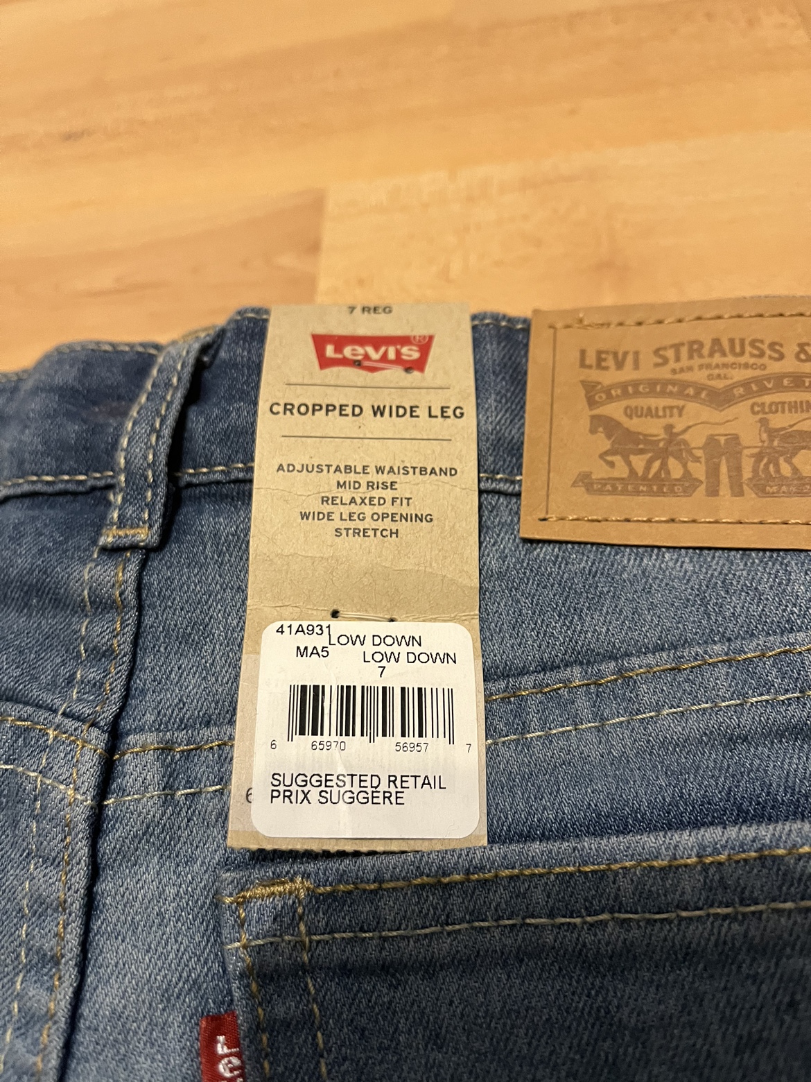 New Girls Levi’s Wide Leg Capri Size 7 image indicator(5)