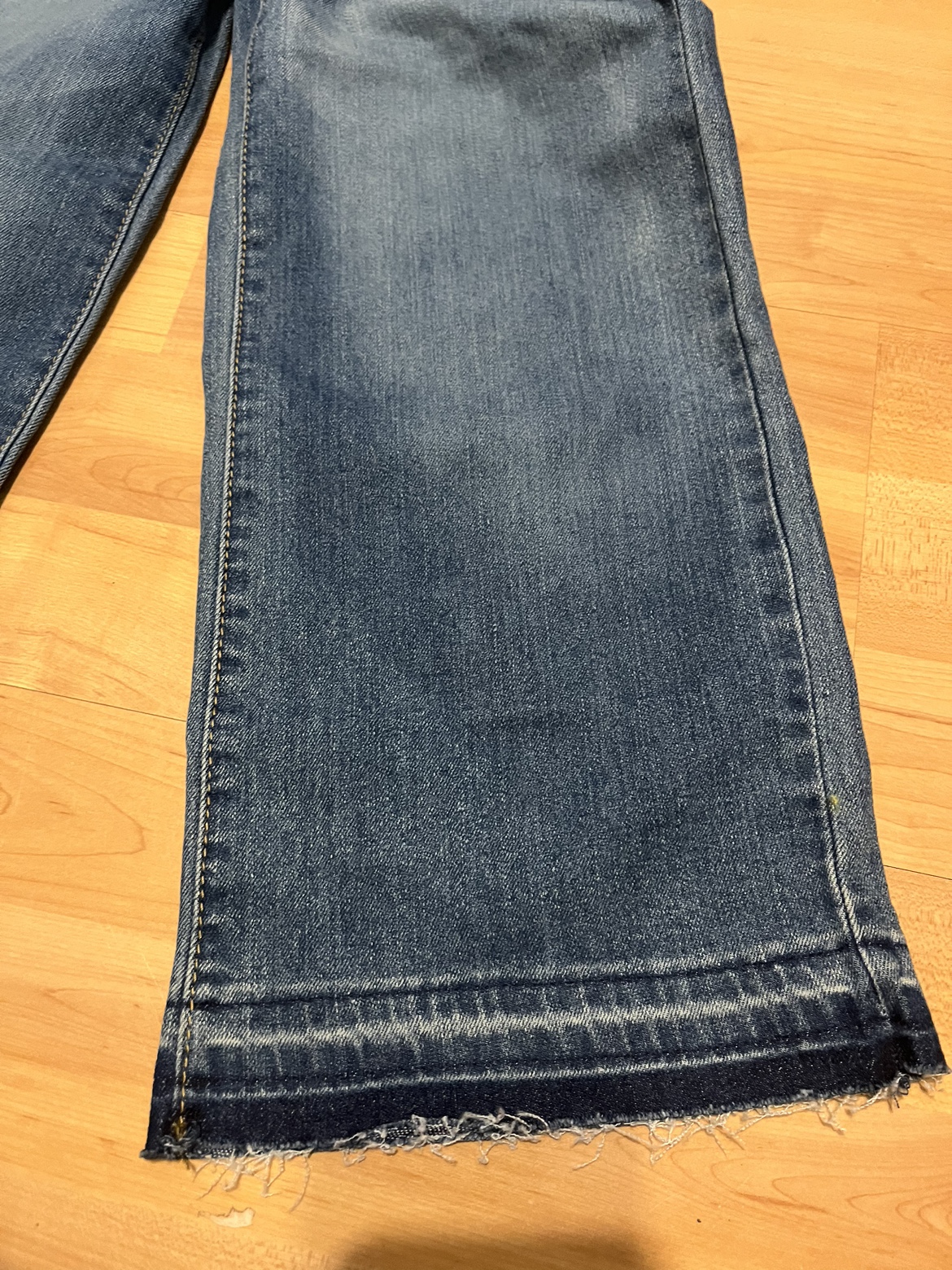 New Girls Levi’s Wide Leg Capri Size 7 image indicator(3)