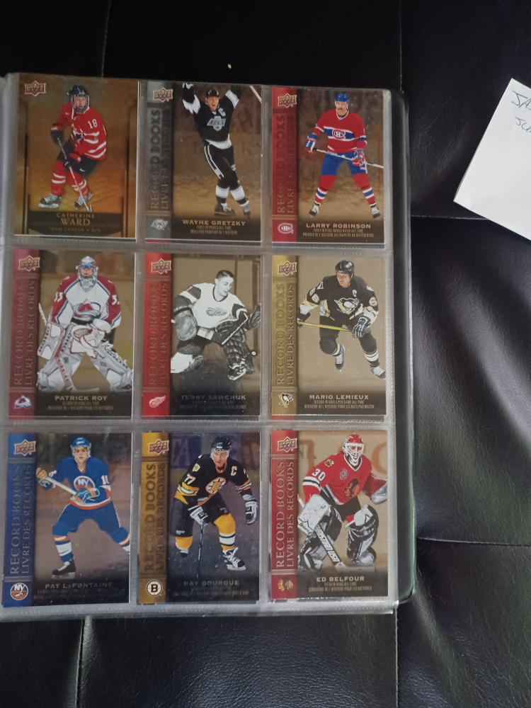 2023 Tim Horton's Legends hockey set - photo 3