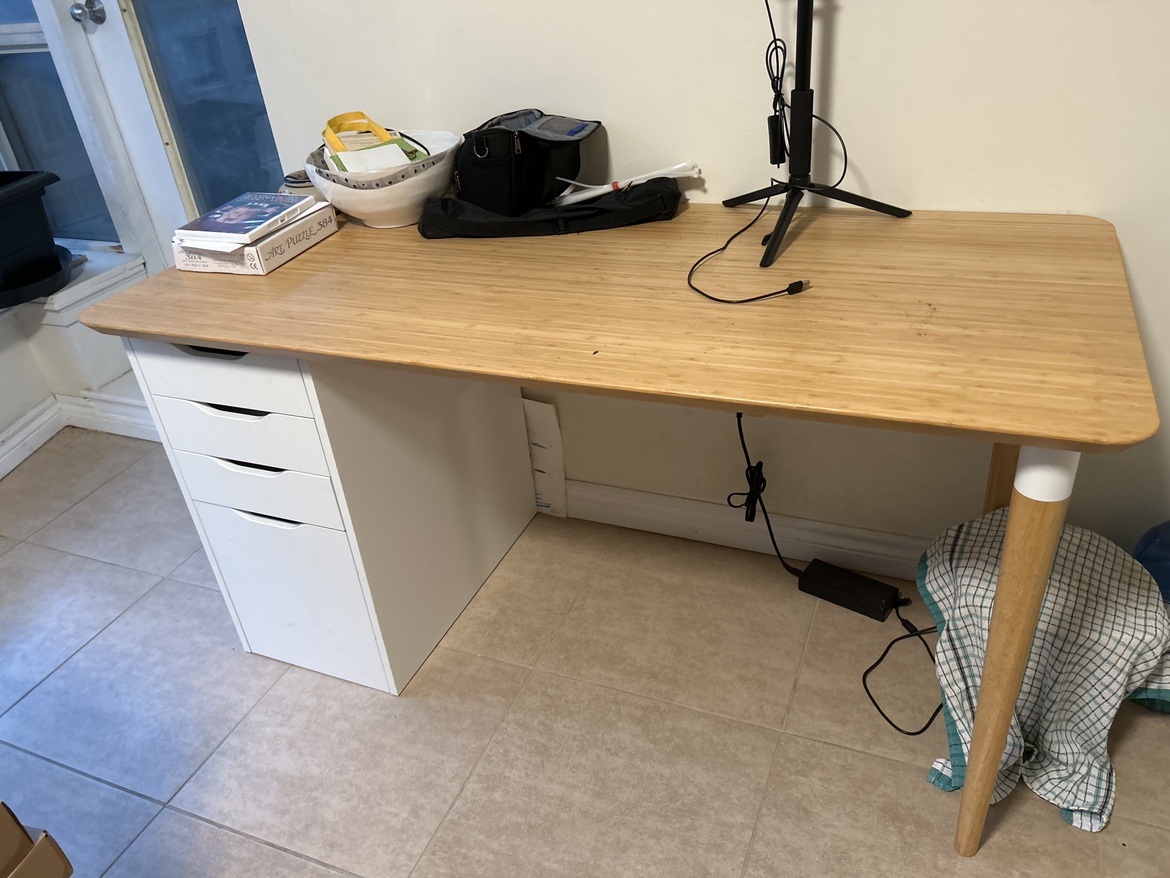 Desk & 4-drawer storage unit thumbnail