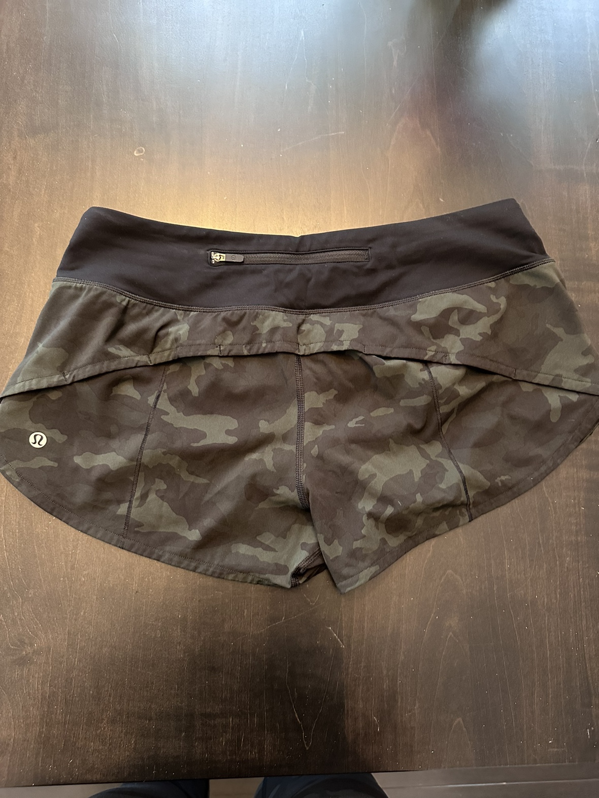 Lululemon Speed up shorts 2.5”