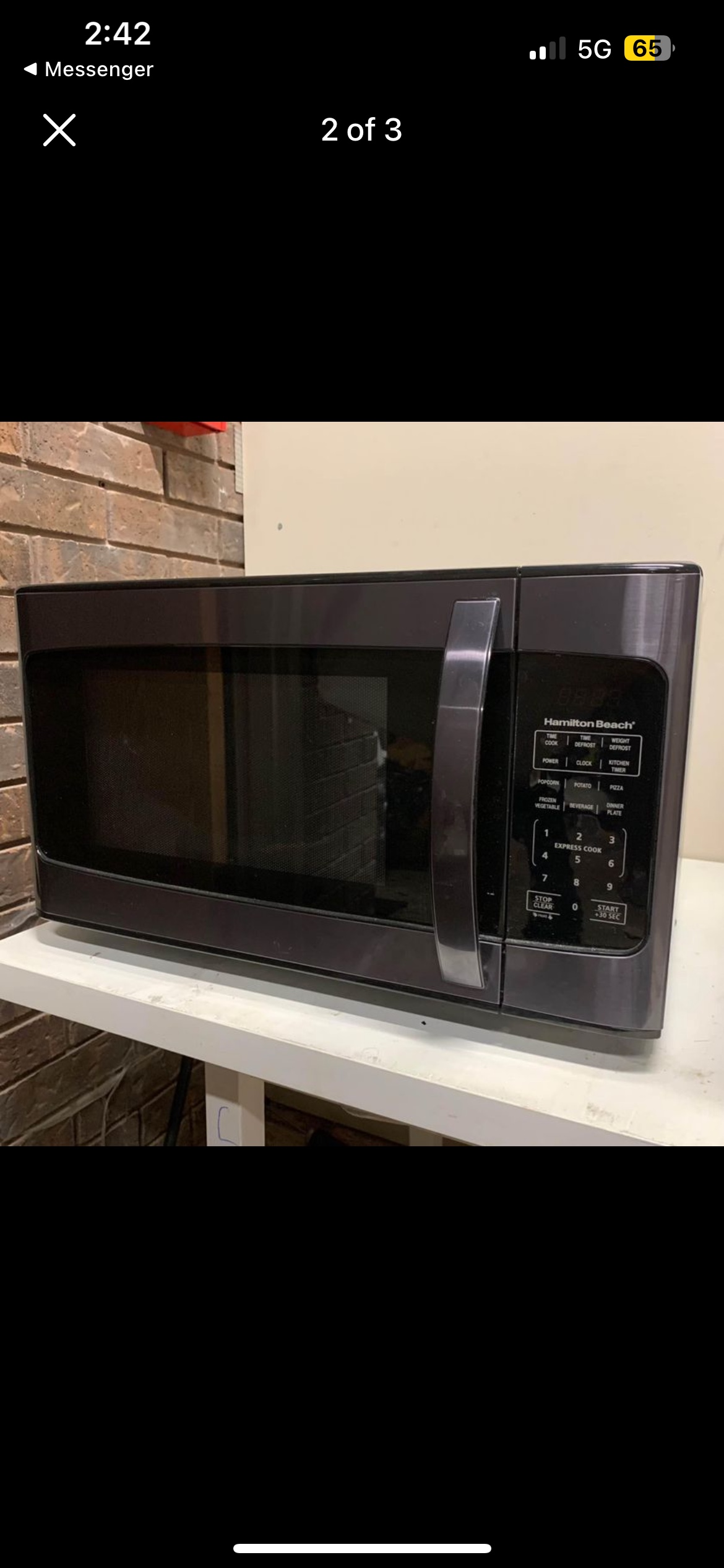 Hamilton beach microwave - MUST GO TOday! Garage sale thumbnail