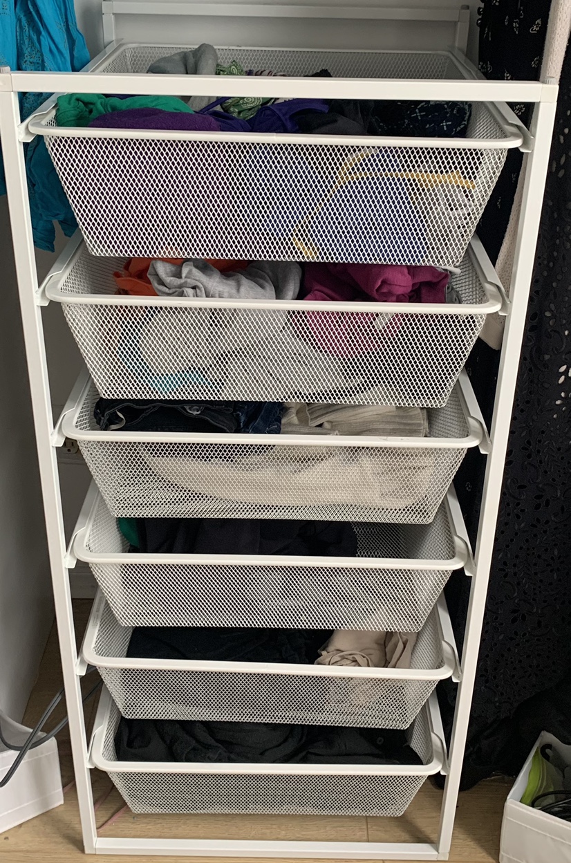 Clothes rack six inserts