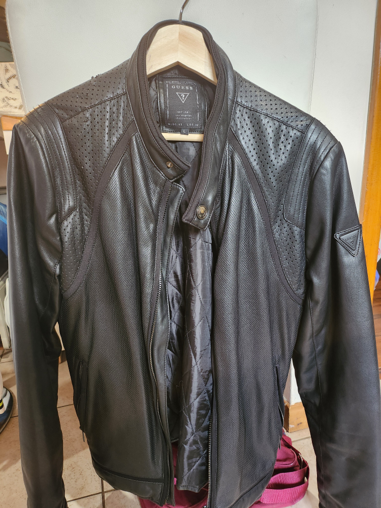 "BINGO"  GUESS jacket🧡; set of MODULUS Vases 🧡;  Rain Jacket 🧡 image indicator(2)