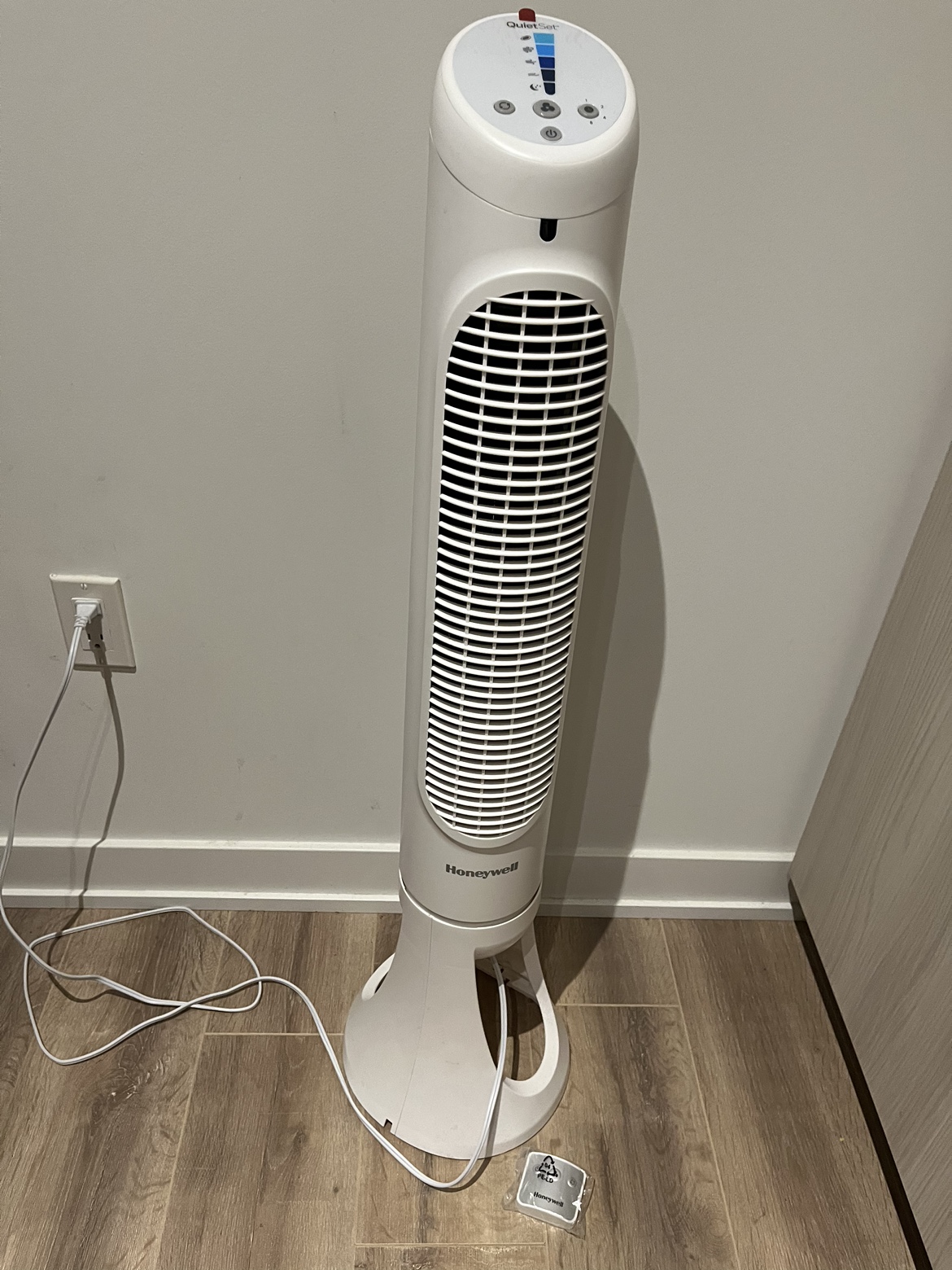 Honeywell Tower Fan with remote