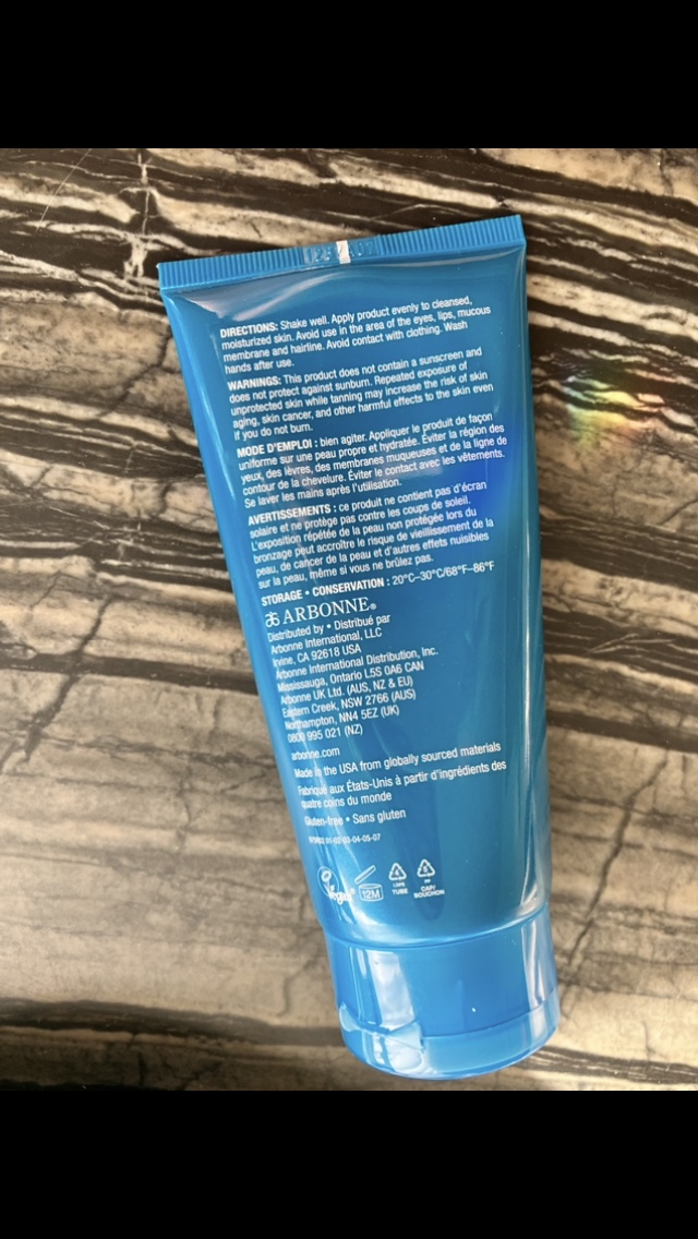 Self Tanner Lotion making love to the bottle image indicator(4)