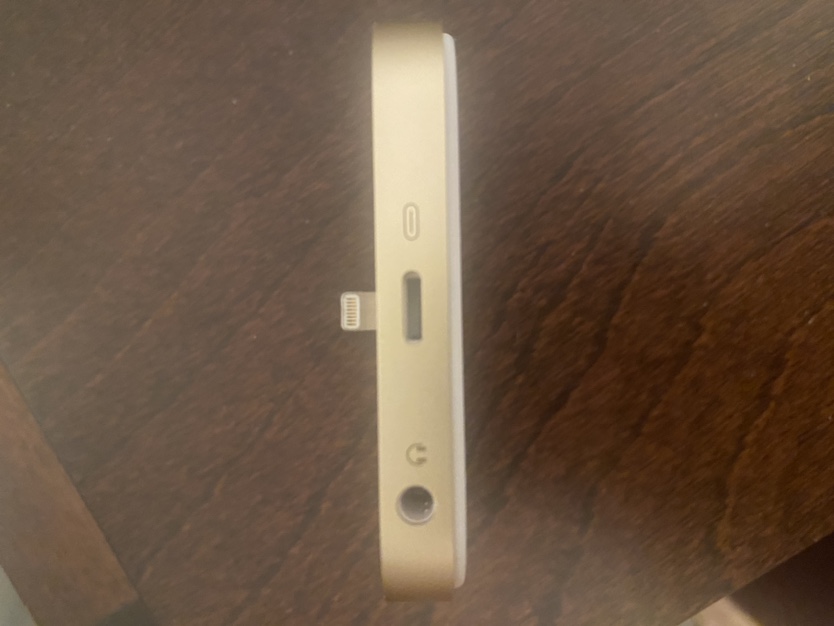 iPhone Dock - Rose Gold image indicator(3)