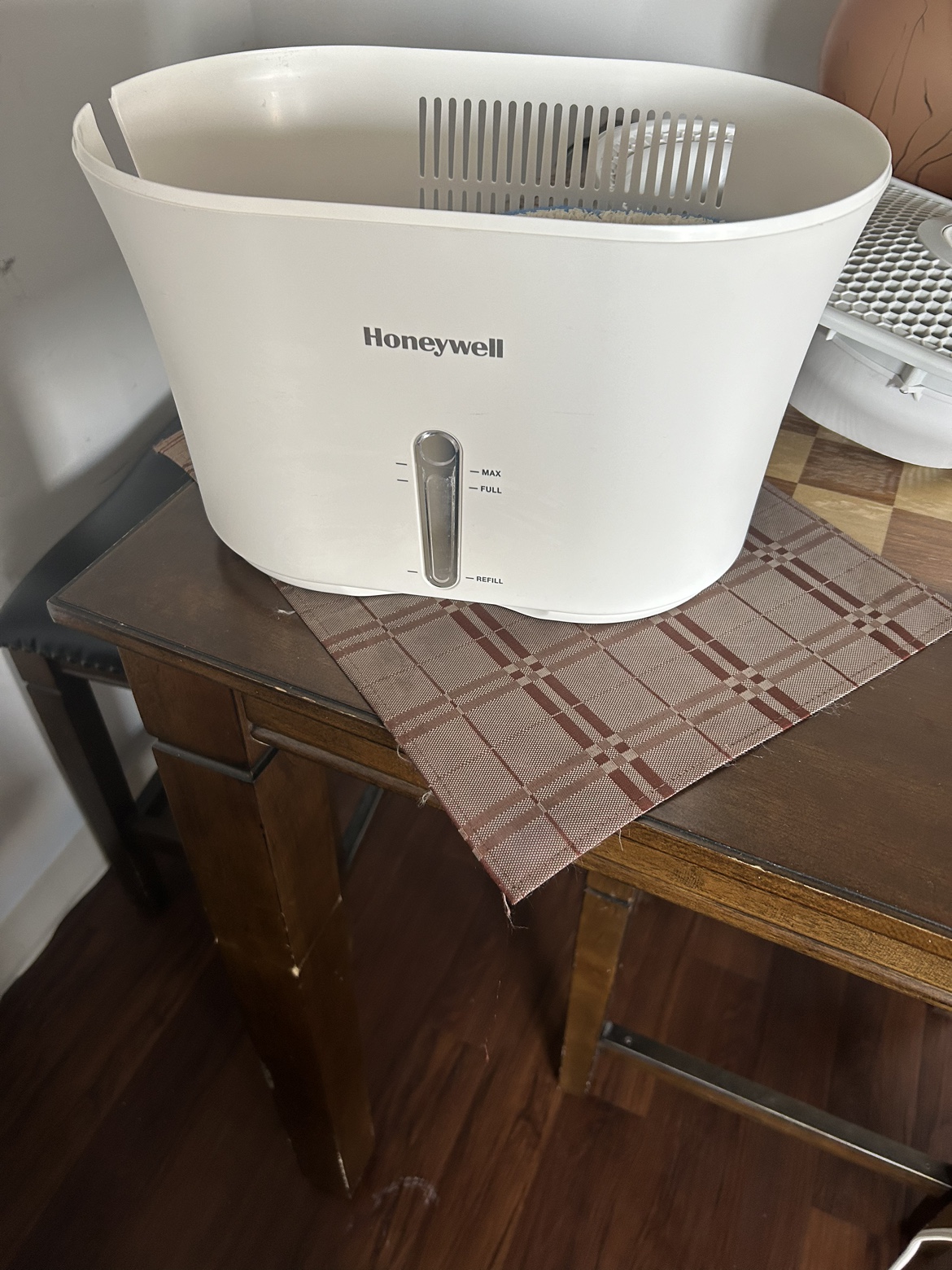Honey well humidifier - photo 4