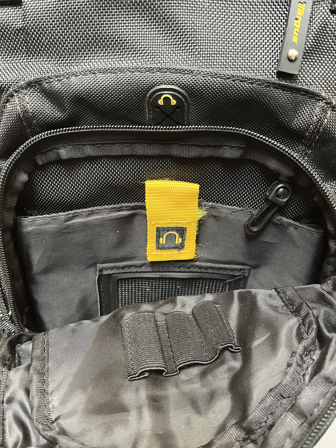 Targus laptop backpack - photo 2